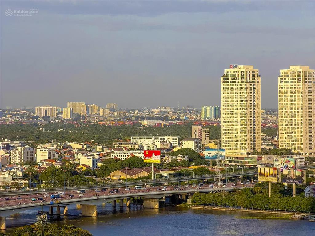 Bán căn hộ tại vinhomes central park tầng cao gồm 3 phòng ngủ view đẹp với diện tích 123m2