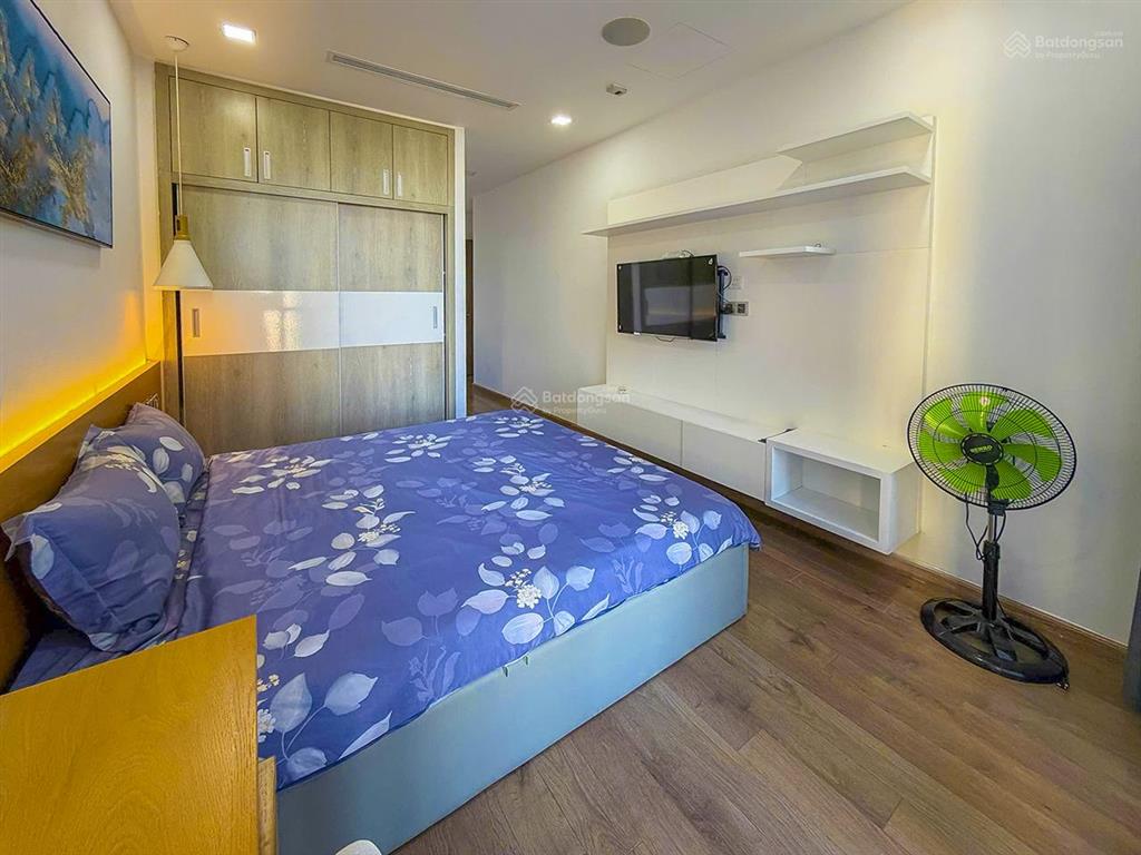 Bán căn hộ tại vinhomes central park tầng cao gồm 3 phòng ngủ view đẹp với diện tích 123m2
