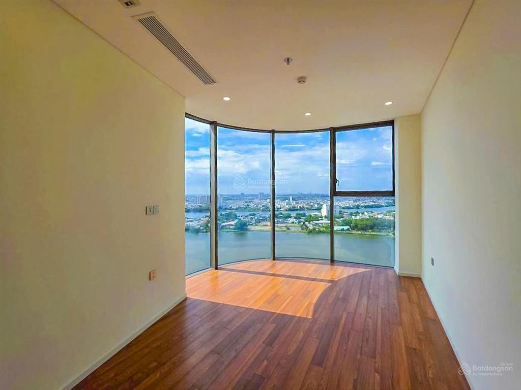 Bán căn hộ tại thảo điền green gồm 3 phòng ngủ tầng cao view đẹp với diện tích 126m2