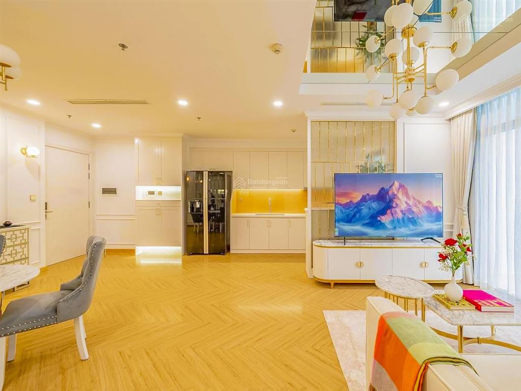 Bán căn hộ tại vinhomes central park gồm 3 phòng ngủ tầng trung view đẹp với diện tích 108m2
