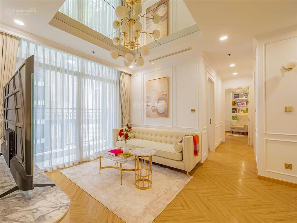 Bán căn hộ tại vinhomes central park gồm 3 phòng ngủ tầng trung view đẹp với diện tích 108m2
