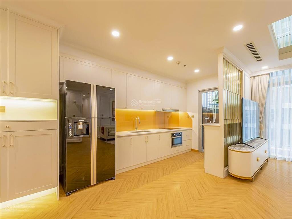 Bán căn hộ tại vinhomes central park gồm 3 phòng ngủ tầng trung view đẹp với diện tích 108m2