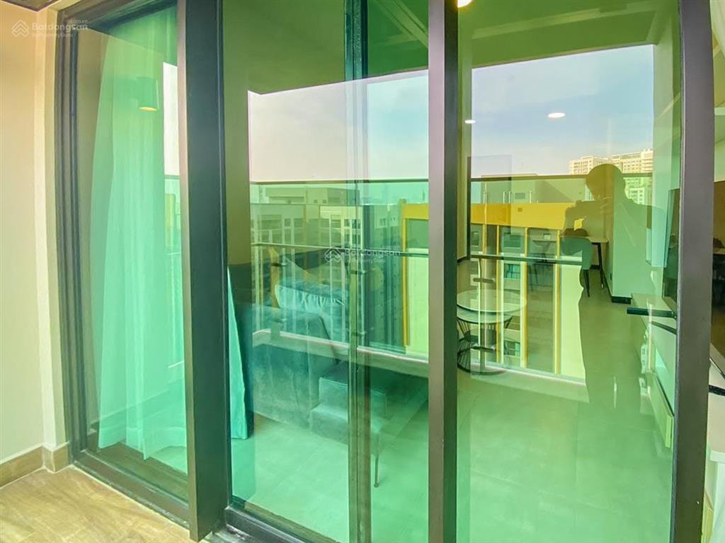 Bán hoặc cho thuê căn hộ tại de la sol gồm 3 phòng ngủ tầng cao view đẹp với diện tích 110m2