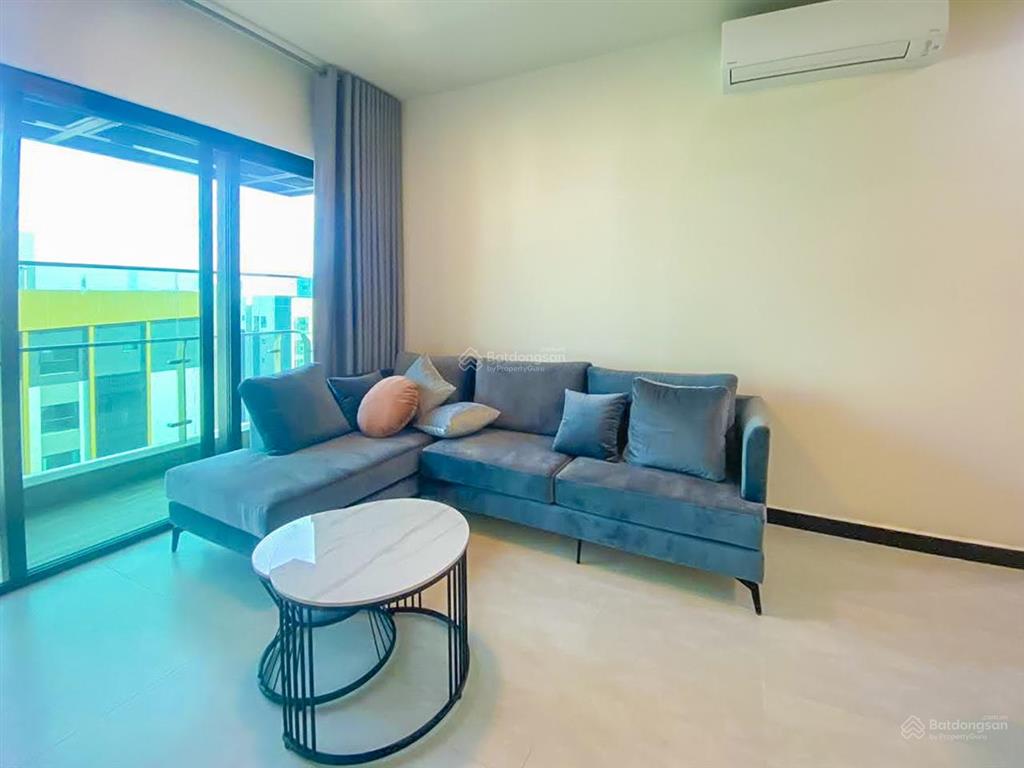 Bán hoặc cho thuê căn hộ tại de la sol gồm 3 phòng ngủ tầng cao view đẹp với diện tích 110m2