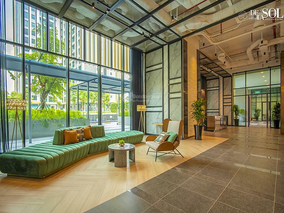 Bán hoặc cho thuê căn hộ tại de la sol gồm 3 phòng ngủ tầng cao view đẹp với diện tích 110m2