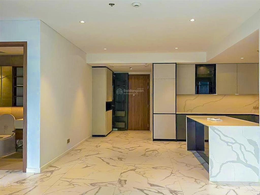 Bán căn hộ tại the metropole tầng trung view đẹp gồm 2 phòng ngủ với diện tích 83m2