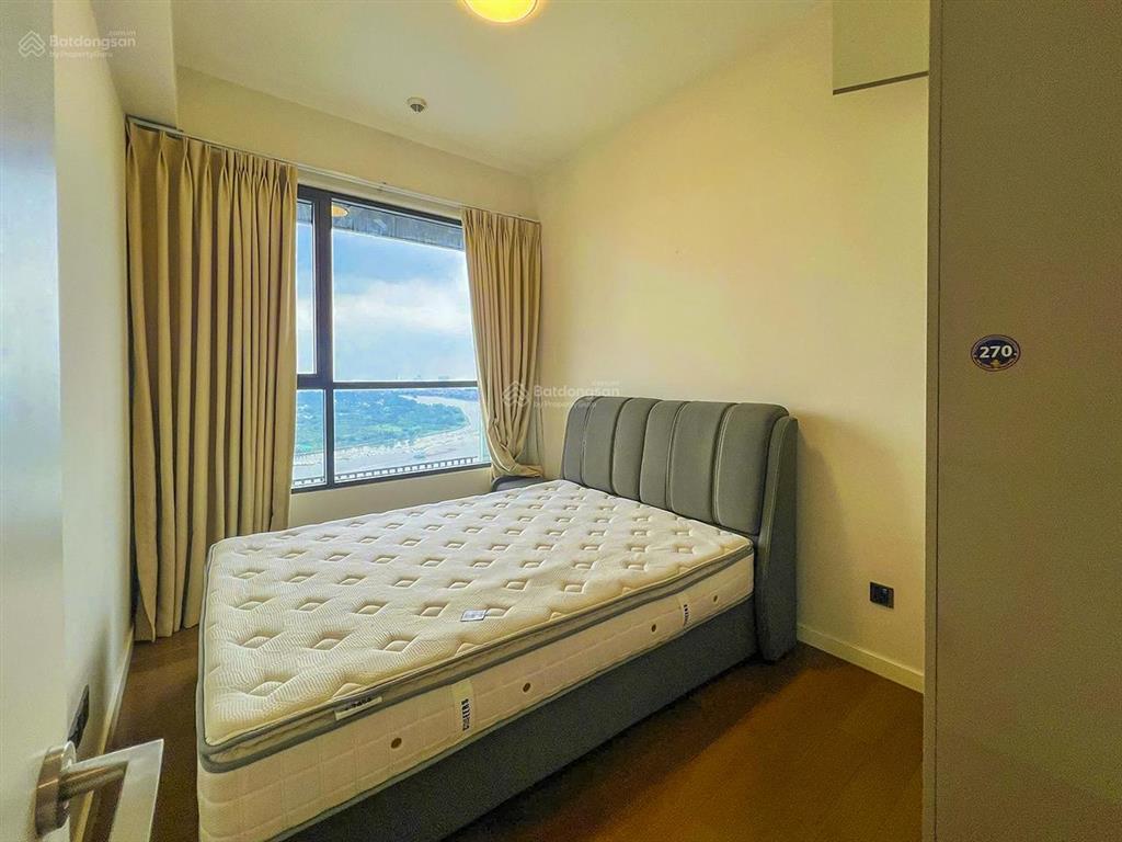 Căn hộ bán tại q2 thảo điền tầng cao view sông gồm 3 phòng ngủ với diện tích 100m2
