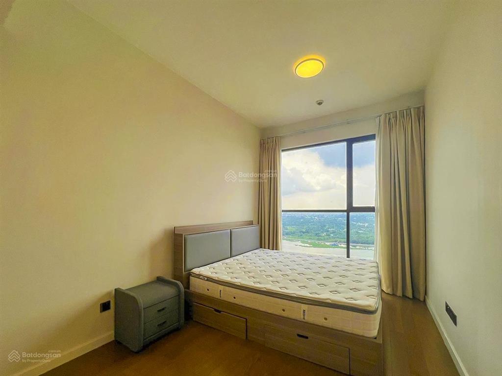 Căn hộ bán tại q2 thảo điền tầng cao view sông gồm 3 phòng ngủ với diện tích 100m2