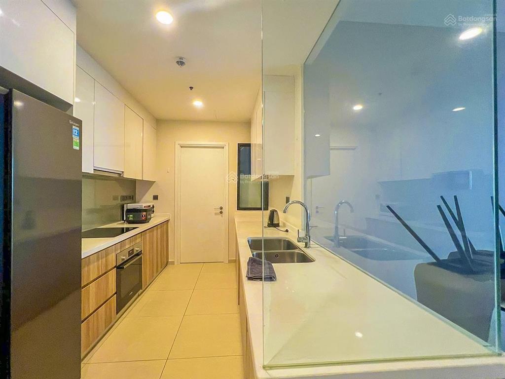 Căn hộ bán tại q2 thảo điền tầng cao view sông gồm 3 phòng ngủ với diện tích 100m2