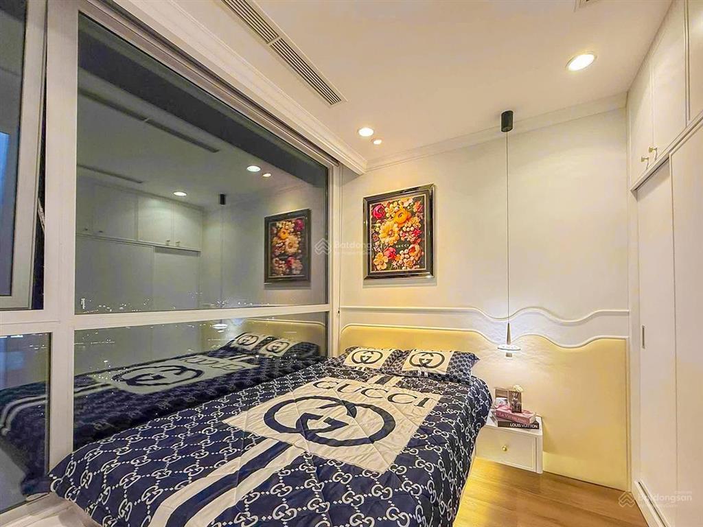 Bán căn hộ tại vinhomes central park gồm 2 phòng ngủ tầng cao view đẹp với diện tích 85m2