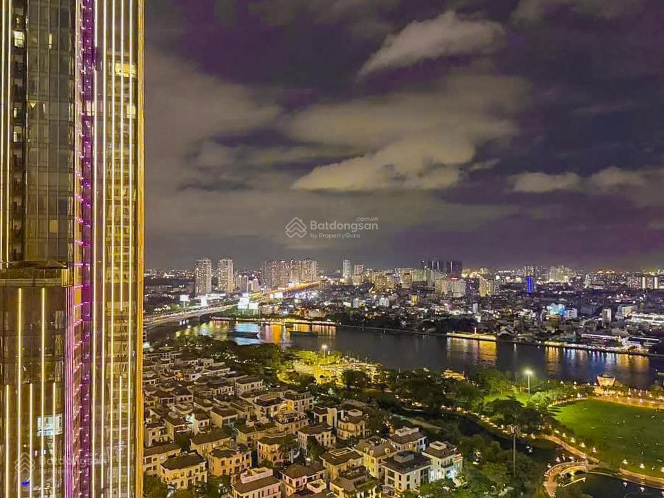 Bán căn hộ tại vinhomes central park gồm 2 phòng ngủ tầng cao view đẹp với diện tích 85m2