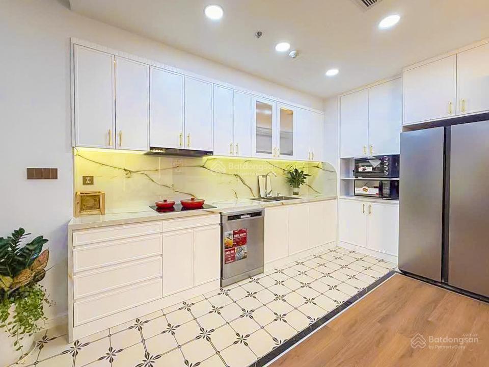 Bán căn hộ tại vinhomes central park gồm 2 phòng ngủ tầng cao view đẹp với diện tích 85m2