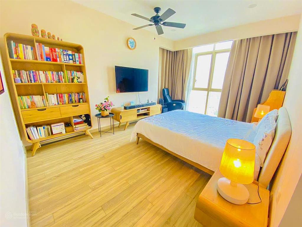 Bán và cho thuê penthouse tại the vista gồm 5 phòng ngủ tầng cao view sông với diện tích 456m2
