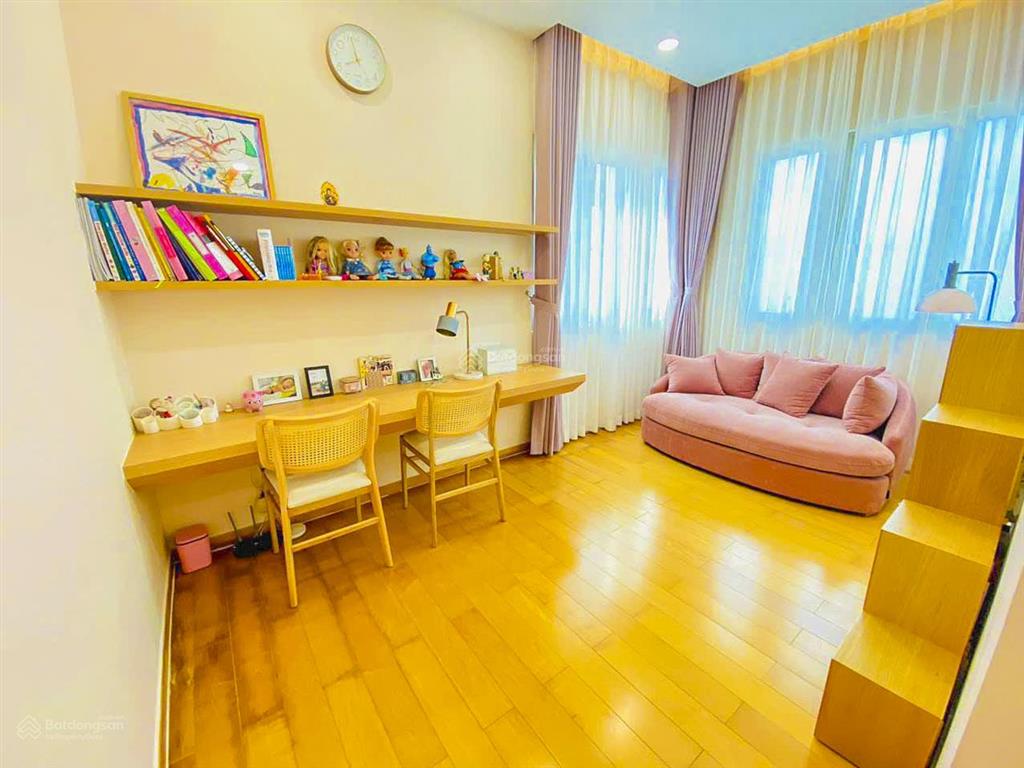 Bán và cho thuê penthouse tại the vista gồm 5 phòng ngủ tầng cao view sông với diện tích 456m2
