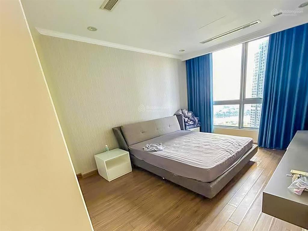 Căn hộ bán tại vinhomes central park gồm 3 phòng ngủ tầng cao view lm81 với diện tích 108m2