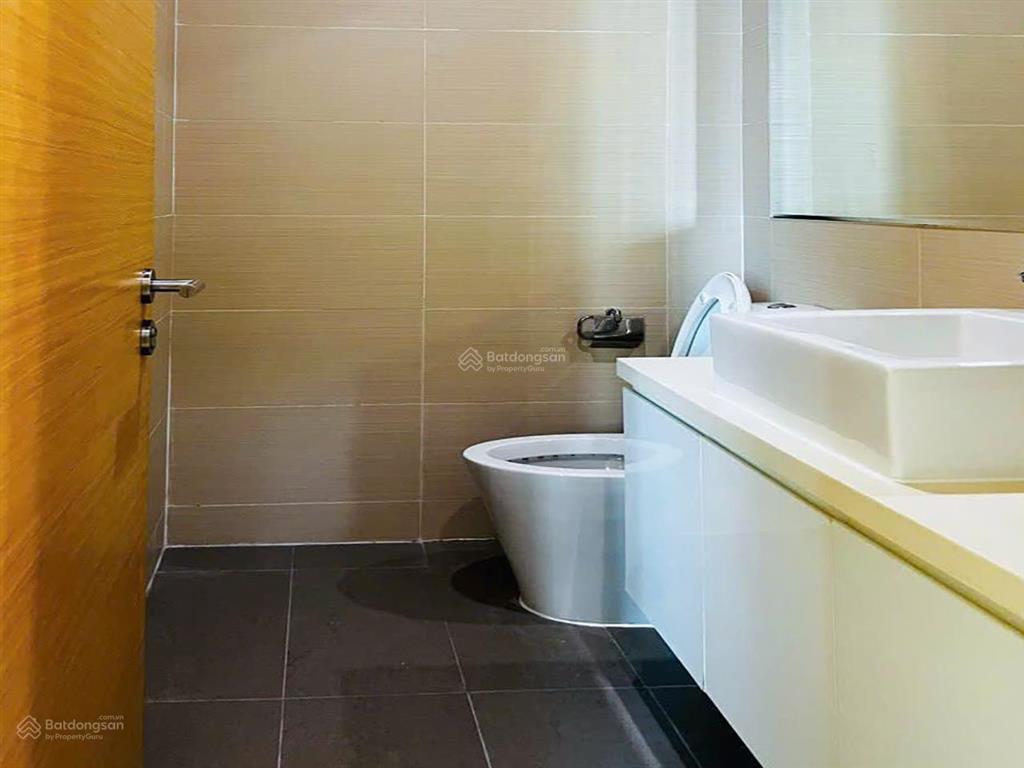 Bán căn hộ tại the vista tháp t5 gồm 3 phòng ngủ nội thất đầy đủ view hồ bơi