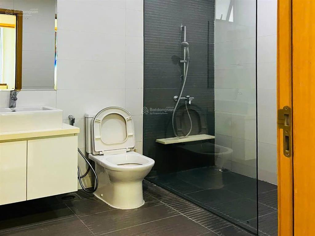 Bán căn hộ tại the vista tháp t5 gồm 3 phòng ngủ nội thất đầy đủ view hồ bơi