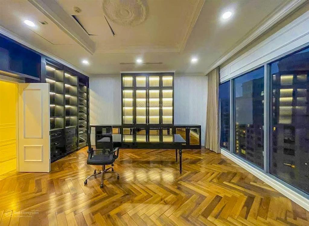 Cần bán hoặc cho thuê sky villa tại diamond island tháp hawaii gồm 5 phòng ngủ 391m2