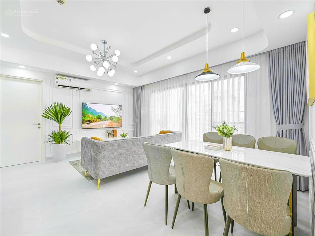 Bán căn hộ tại masteri thảo điền gồm 3 phòng ngủ tầng cao view sông với diện tích 98m2