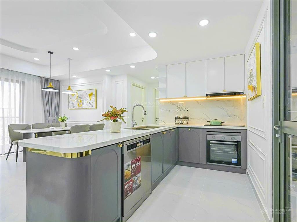 Bán căn hộ tại masteri thảo điền gồm 3 phòng ngủ tầng cao view sông với diện tích 98m2