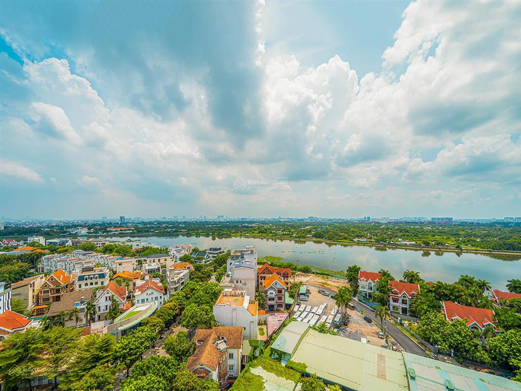 Bán căn hộ tại d'edge thảo điền tầng trung gồm 4 phòng ngủ view đẹp với diện tích 187m2