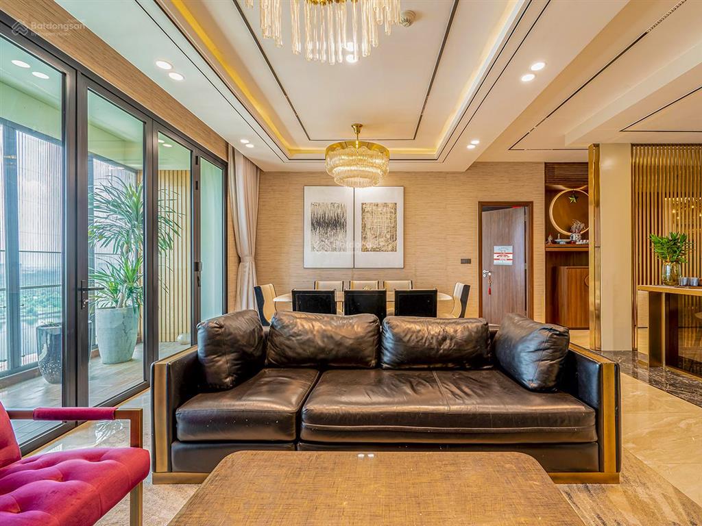 Bán căn hộ tại d'edge thảo điền tầng trung gồm 4 phòng ngủ view đẹp với diện tích 187m2