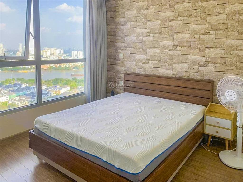 Bán căn hộ tại vinhomes central park gồm 3pn, tầng cao, view đẹp với diện tích 108m2