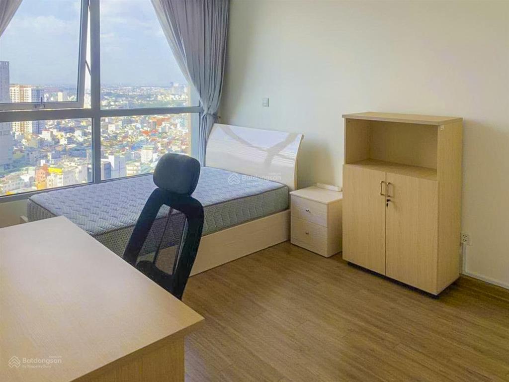 Bán căn hộ tại vinhomes central park gồm 3pn, tầng cao, view đẹp với diện tích 108m2