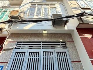 Doãn kế thiện 35m x 5 tầng, nhà đẹp dân xây, khu vực đông sinh viên, gần nhiều trường đh lớn