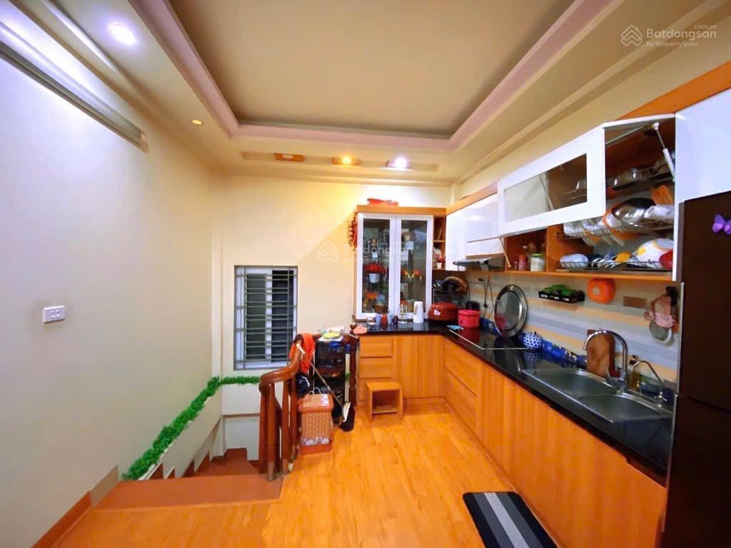 Mặt phố mai dịch 48m2 x 5 tầng, vỉa hè, kinh doanh, ô tô tránh, giá chỉ 19 tỷ + chính chủ gửi bán