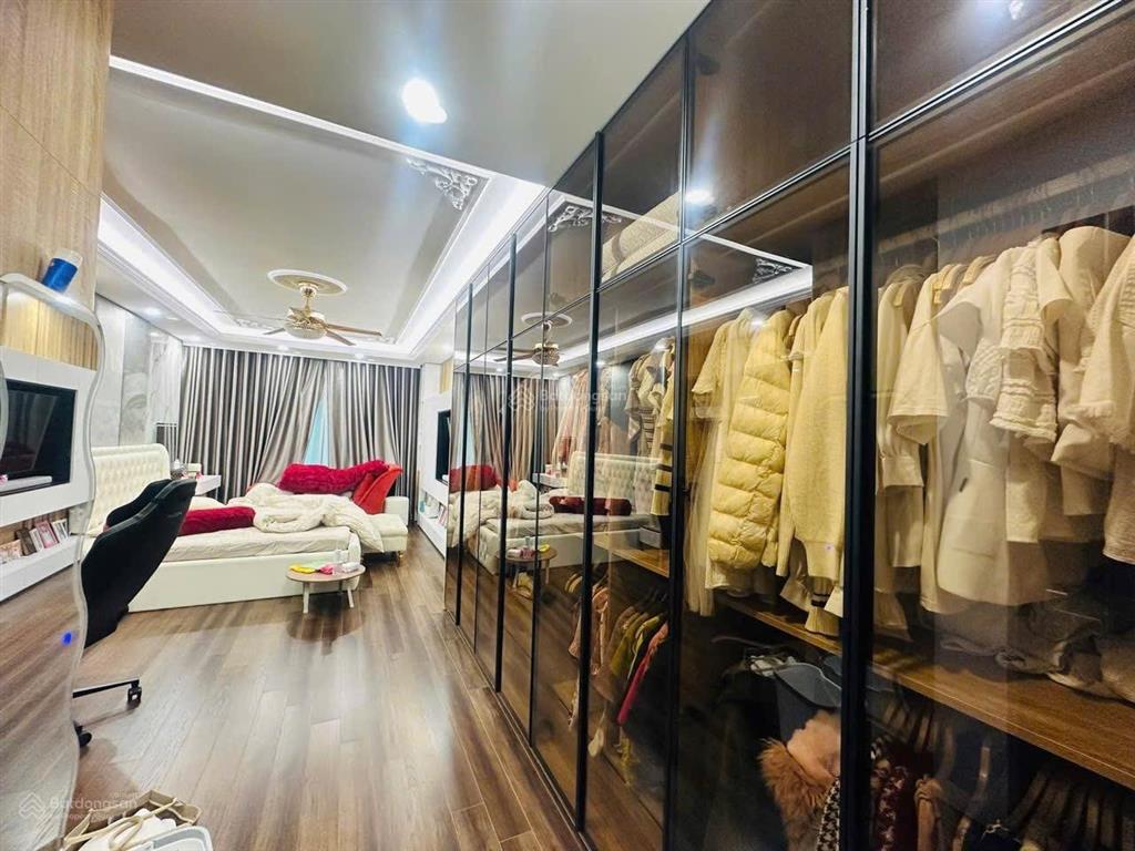 Siêu phẩm, hoàng quốc việt, cầu giấy 45m2x6 tầng, thang máy, phân lô, ô tô, kinh doanh  giá 15tỷ