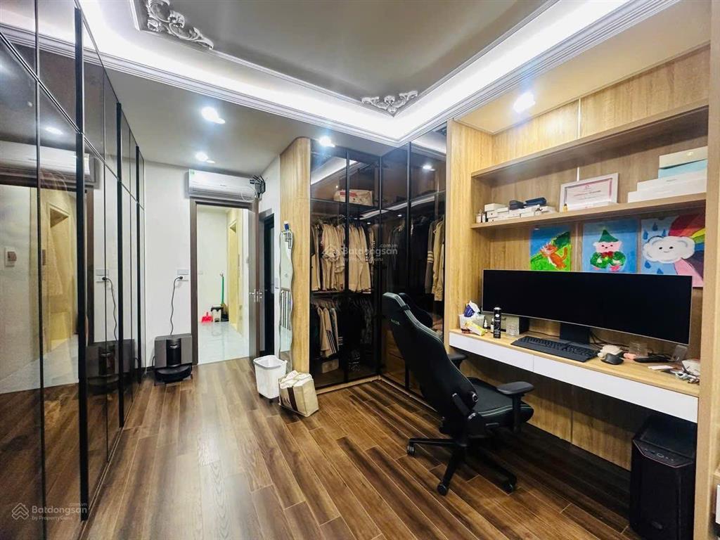 Siêu phẩm, hoàng quốc việt, cầu giấy 45m2x6 tầng, thang máy, phân lô, ô tô, kinh doanh  giá 15tỷ