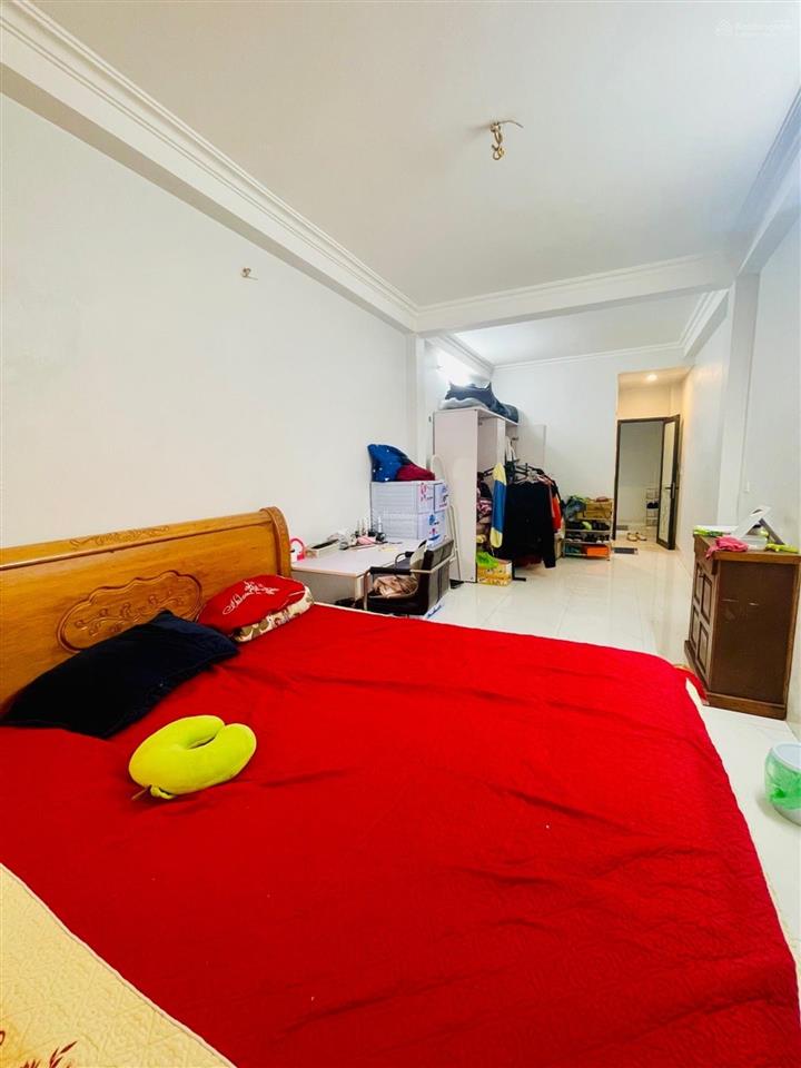 Hiếm!! bán nhà phố  cầu noi, cổ nhuế 38m2 x 5tầng  kinh doanh , vỉa hè, ôtô tránh đỗ, giá 7.9 tỷ