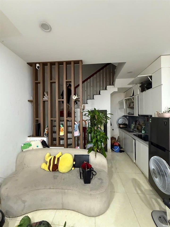 6 tỷ nhỉnh  bán nhà mặt ngõ 136 cầu diễn, từ liêm, cách 15m ra đường đôi  ô tô tránh, giá đầu tư