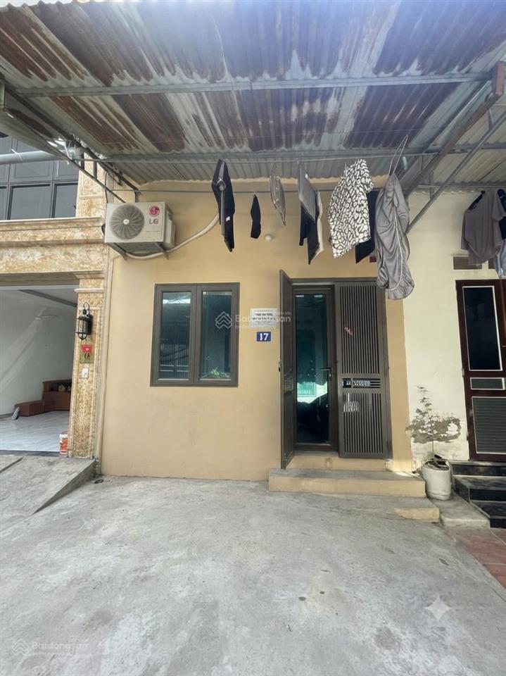 Lô đất vàng  hồ tùng mậu (hàng xóm goldmark city) 42m, mt 3.9m, ô tô đỗ cửa, sát vách phố  10.5đ