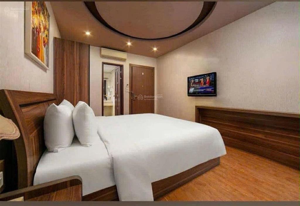 Siêu phẩm mặt phố trần quốc vượng cầu giấy, 8 tầng thang máy, kinh doanh sầm uất, 73 tỷ