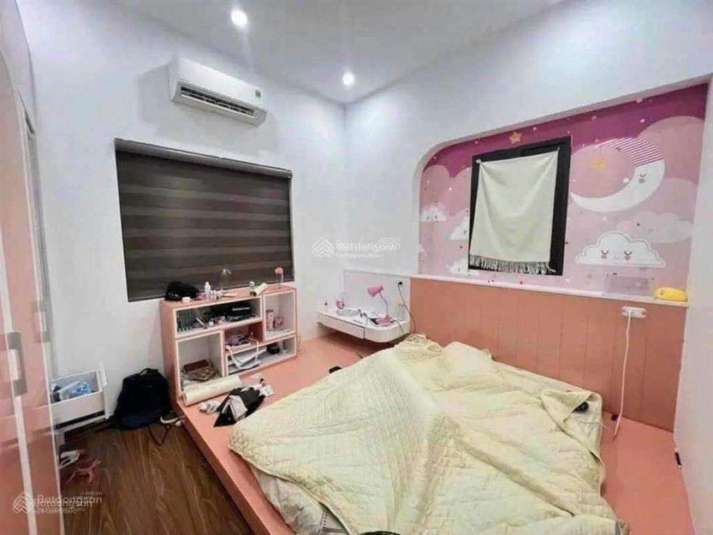 Trần thái tông, cầu giấy, 6 tầng thang máy khu trung tâm sầm uất, lô góc thoáng đẹp, chỉ 11.5 tỷ