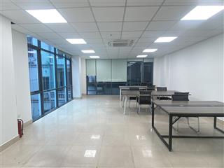 Cho thuê văn phòng 80m2. giá 13tr/tháng tại nguyễn văn huyên  cầu giấy