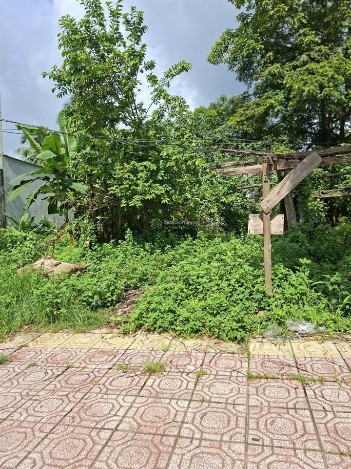 Cần tiền bán gấp lô đất mặt tiền đường đt 720 (trần hưng đạo nối dài), xã suối kiết, tỉnh lâm đồng