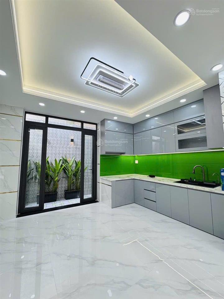 Siêu phẩm nhà bình trị đông giáp tên lửa  4,4 x 12,5m  sổ chuẩn+ hẻm 8m xe hơi  nhỉnh 7tỷ