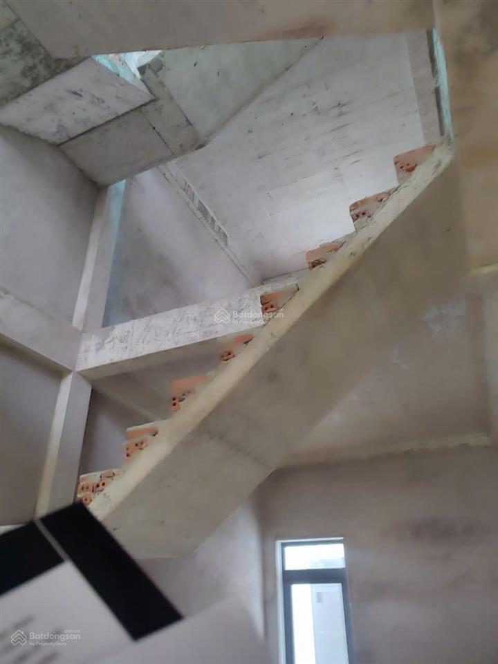 Bán lỗ nhà mặt phố liền kề 80m2 dự án thăng long central 2 ql13