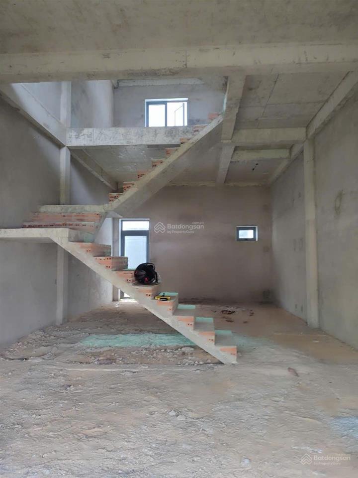 Bán lỗ nhà mặt phố liền kề 80m2 dự án thăng long central 2 ql13