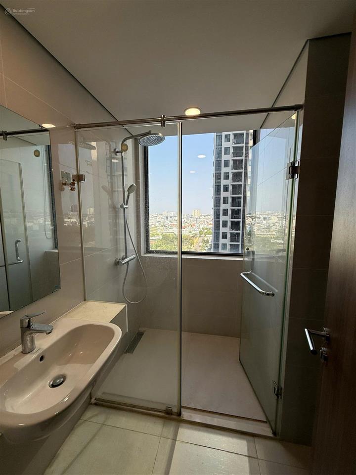 Bán gấp căn 2pn ecogreen saigon vị trí ngay cầu thủ thiêm 4