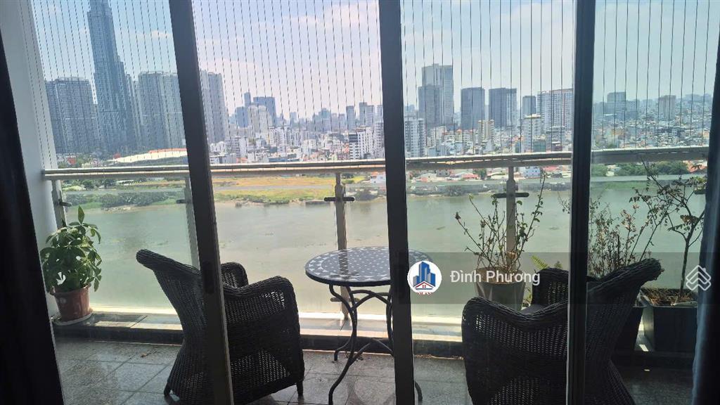 (22tr)căn hộ 4pn, 3wc, dt157m2 full nội thất, view sông cho thuê tại hoàng anh river view