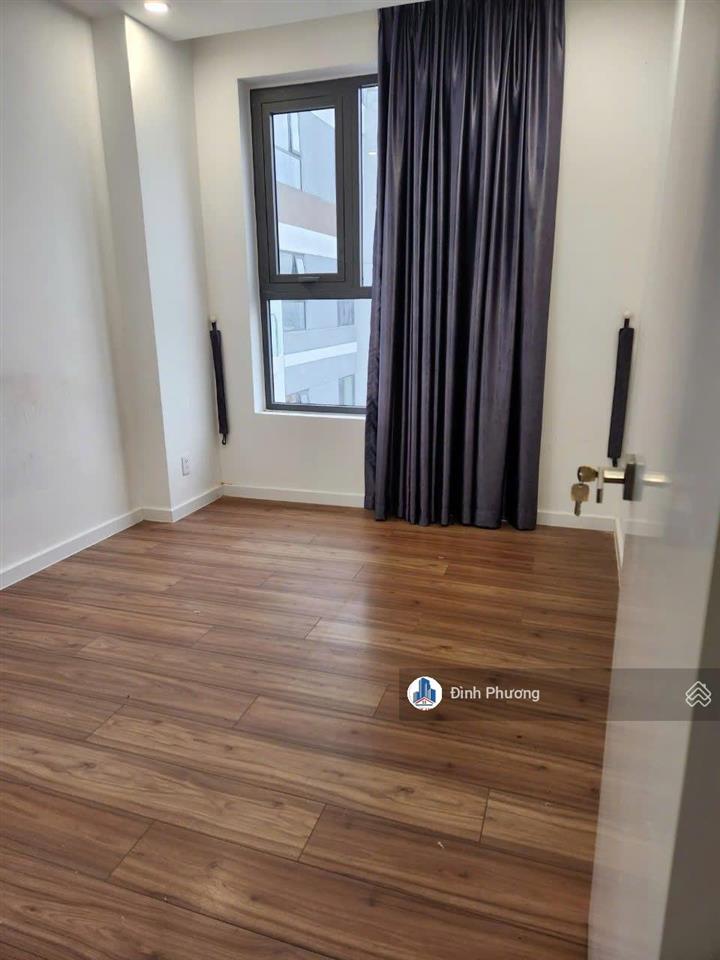 Căn hộ tầng sân vườn, view sông, 2pn cho thuê giá 14.5tr, nhà trống sẵn tại d'lusso q2, hcm.
