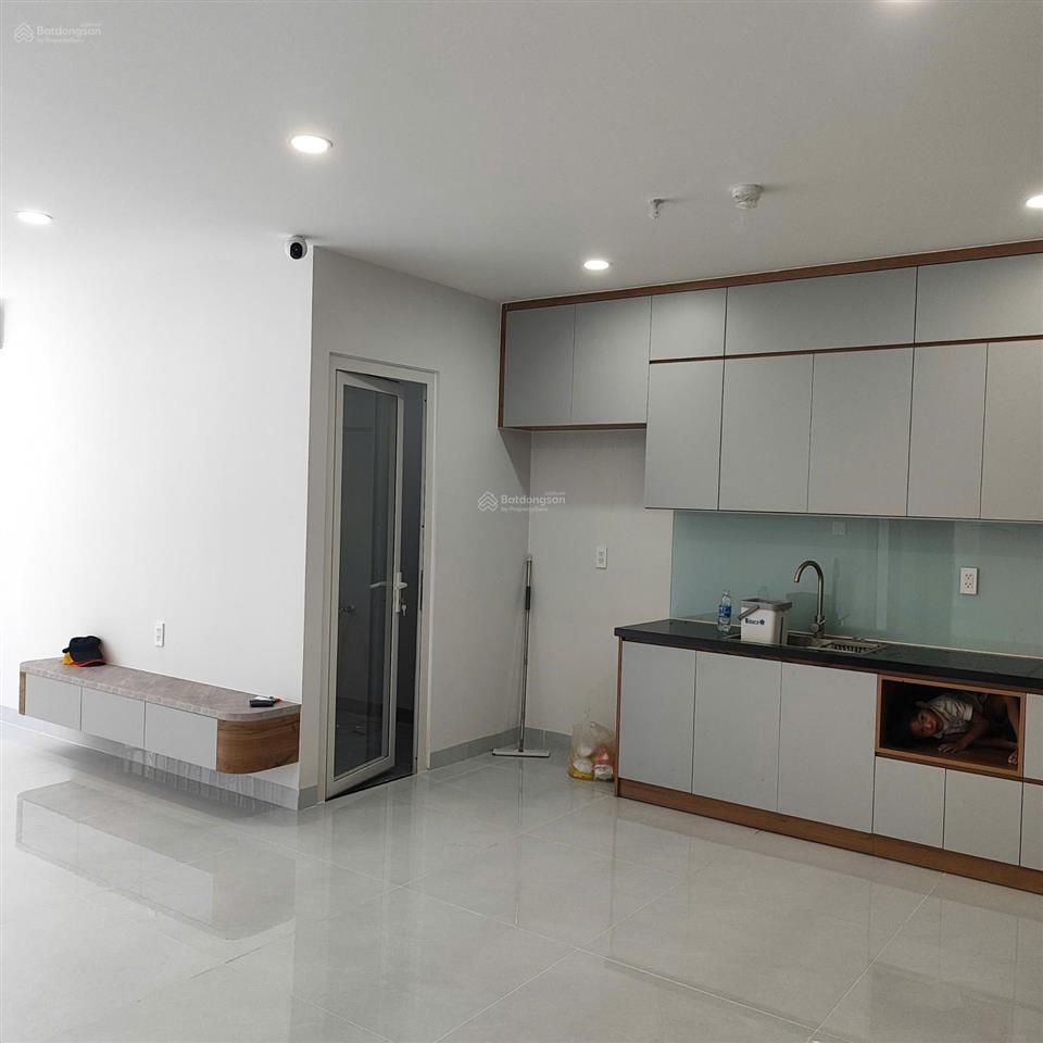 Căn hộ cho thuê 2pn, dt101m2, giá 13tr tại petrovietnam landmark, nội thất cơ bản. chốt lẹ ac ơi