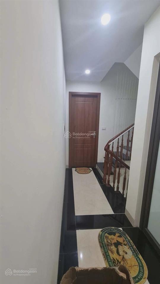 Đột biến! xuân thủy, 30m2 x 5t, dân xây đẹp, 1 nhà ra ô tô, gần bãi xe, sđcc, ko qh, chỉ 5.1 tỷ