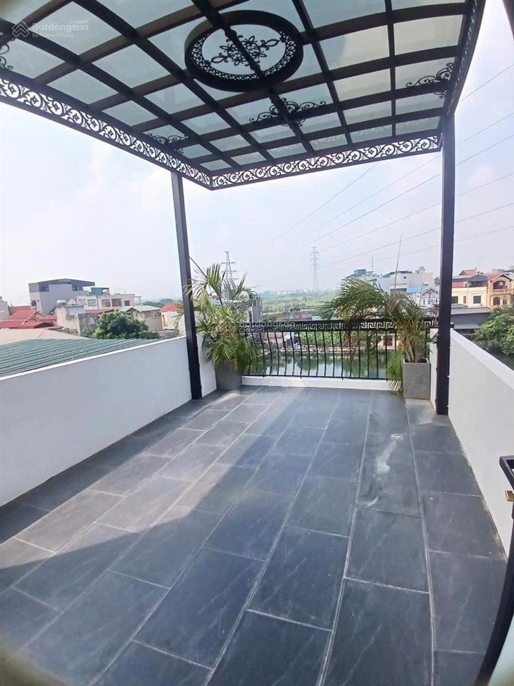 Đột biến! xuân thủy, 30m2 x 5t, dân xây đẹp, 1 nhà ra ô tô, gần bãi xe, sđcc, ko qh, chỉ 5.1 tỷ