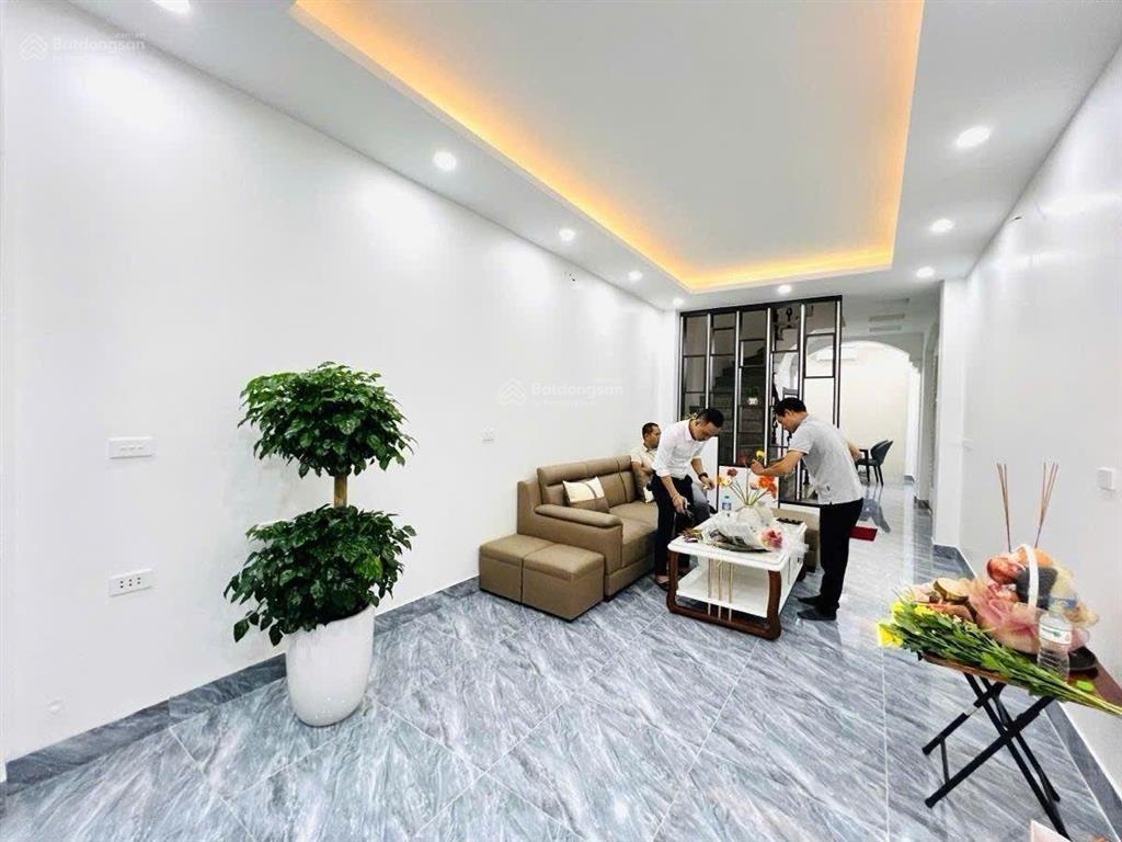 Đẳng cấp cầu diễn, 75m2 đất đẹp ô tô vào, gần phố, 2 thoáng, hàng xóm thân thiện, giá chỉ 6.x tỷ