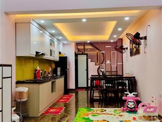 Siêu phẩm cầu giấy, 40m2*5 tầng*4 ngủ, lô góc 2 thoáng, nhà dân xây đẹp, giá chỉ 6.99 tỷ